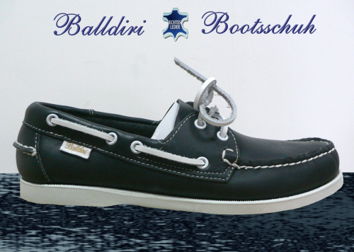 Balldiri Bootsschuh in Echtleder, marine blau mit weisser Spezialsohle